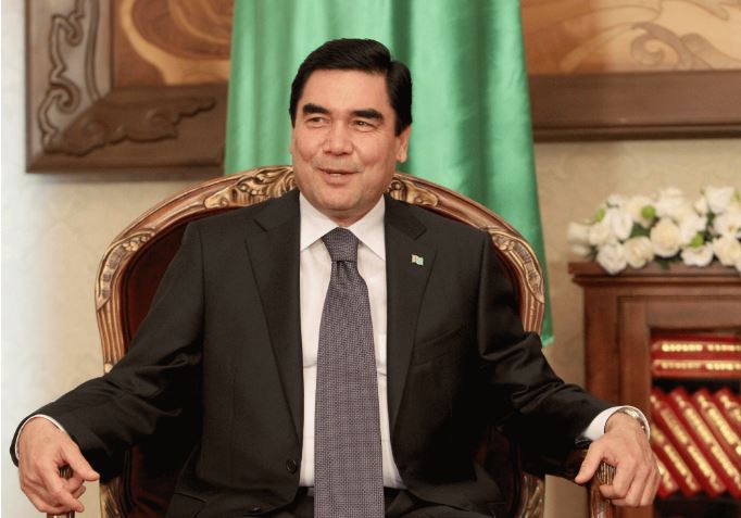 Autotuned autocrat: Turkmen leader croons Christmas song