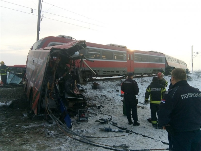 Serbia: Five dead as train collides with bus