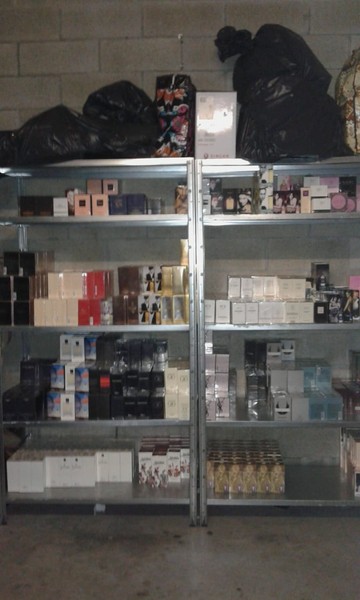 Macedonian nationals caught smuggling perfumes in Turin, Italy