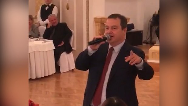 Dacic sang two songs to Putin during formal lunch
