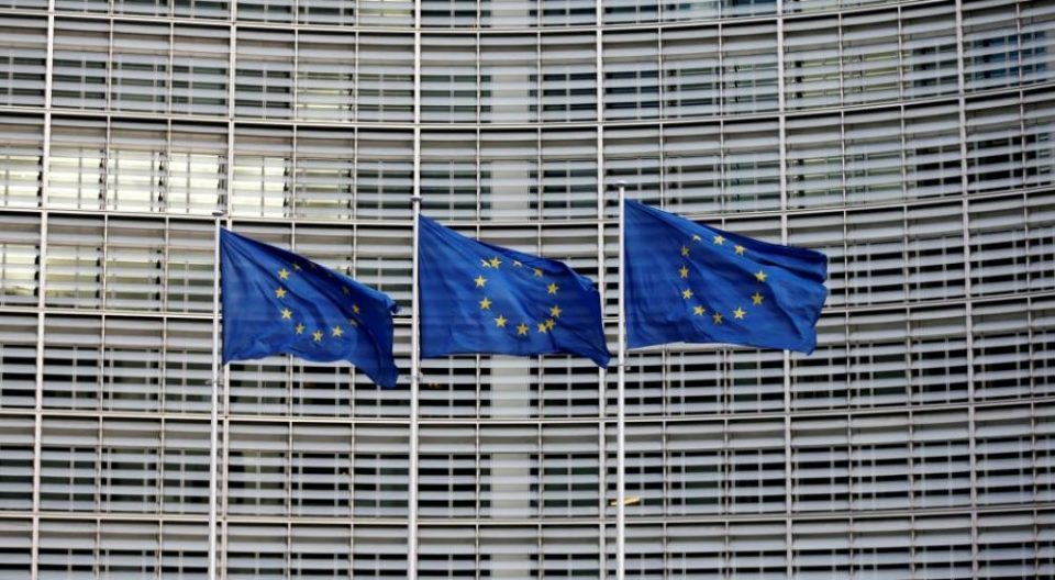 EU warns of crime risk from passport-for-sale schemes