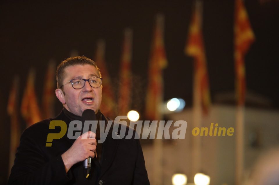 Mickoski to ‘despot’ Zaev: Macedonia is on its feet and will punish you for all the crimes that you did