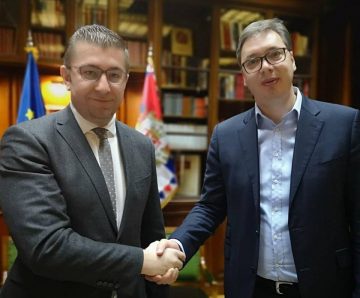Mickoski meets with Aleksandar Vucic in Belgrade