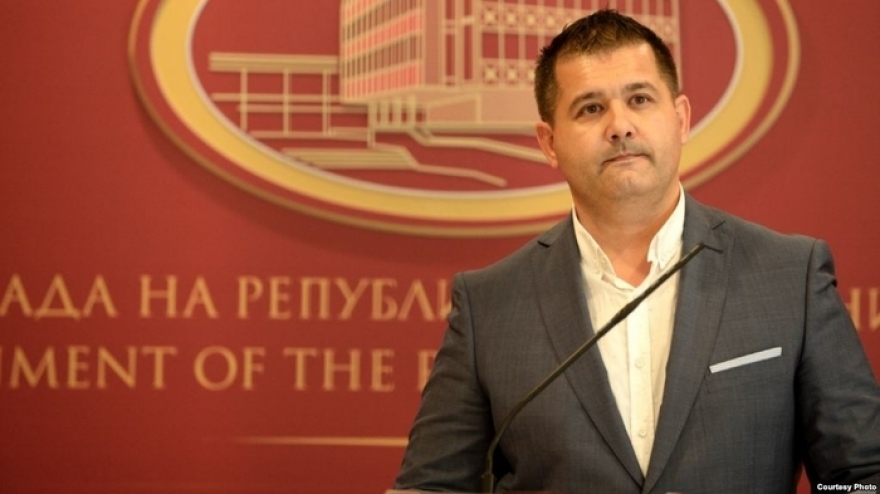 Bosnjakovski: Citizens to pay for replacement of passports and license plates