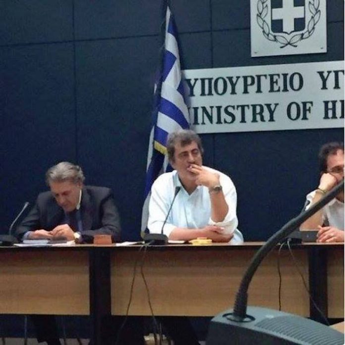 EU health official slams Greek minister for defying smoking ban