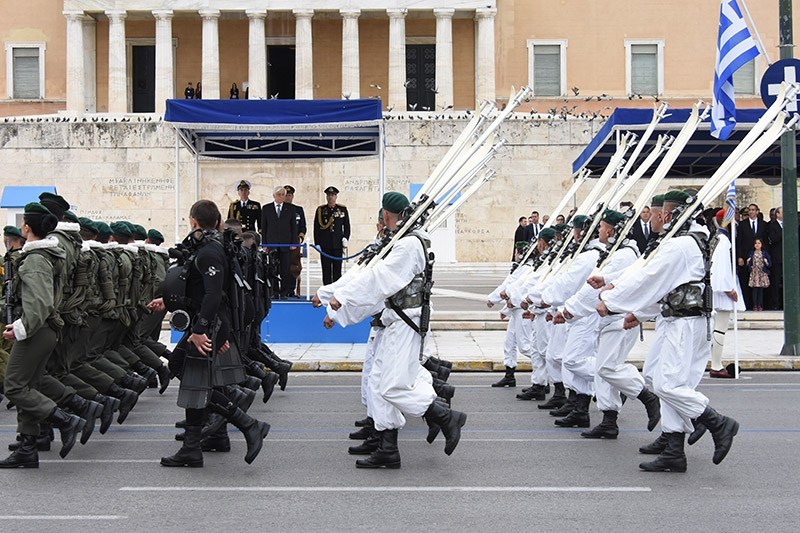 Greek soldiers told not to chant insults aimed at Macedonians during today’s parade