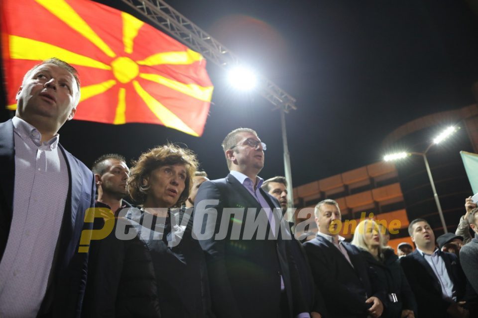 Mickoski to Zaev: It’s too late to start honoring the national anthem now