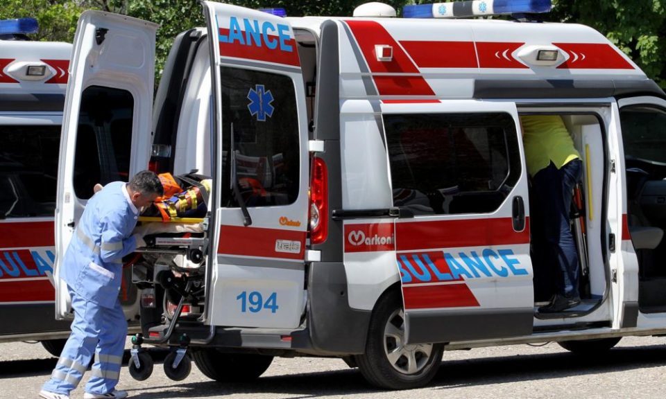 Tetovo man attacks ambulance driver because the team was late to save his father
