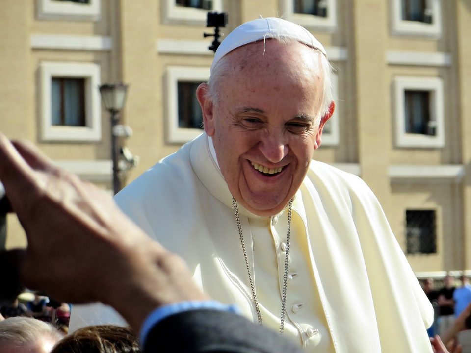 Pope Francis asks for compassion to migrants