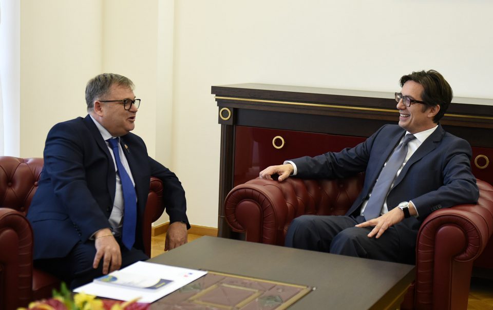 Pendarovski meets the French Ambassador to plead for an EU accession date