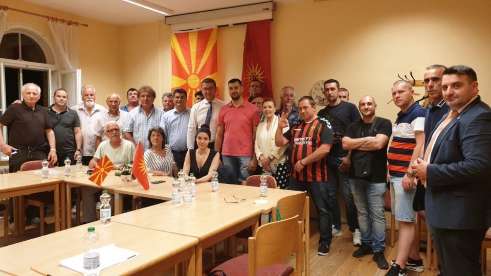 Mickoski meets VMRO supporters in Berlin