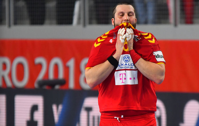 Stoilov will face Turkey but will be out due to his meniscus injury against Greece