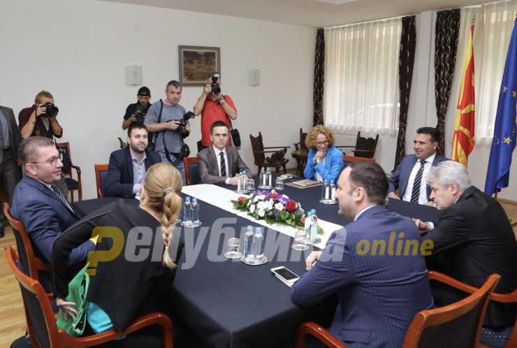 Zaev calls on Mickoski, Ahmeti and Sela for leaders’ meeting on Friday