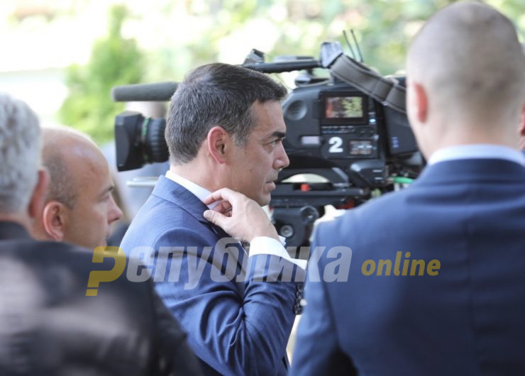 Nikola Dimitrov threatens “Republika”, calls for early elections