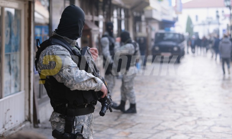 Ohrid police arrests a ten men marijuana distribution group