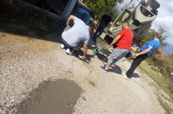 The SDSM Mayor of Kriva Palanka wants to take villagers to court because they fixed their own road