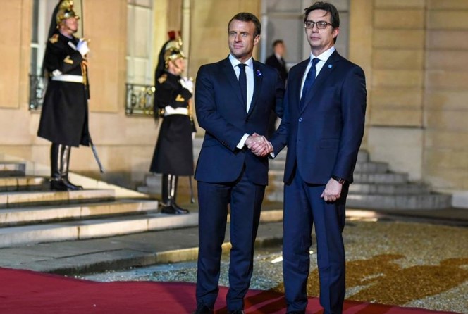 Pendarovski meets with Macron in Paris