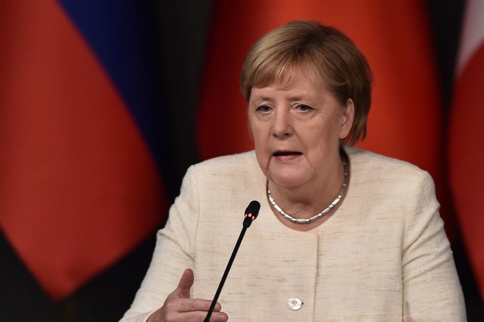Merkel says it would not be good if Macedonia and Albania are left without an EU perspective