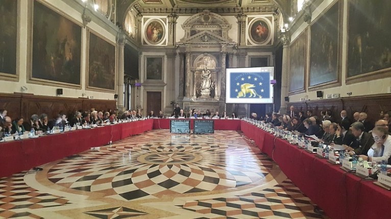 Venice Commission: Law on Languages is imprecise and will cause collapse of the judiciary