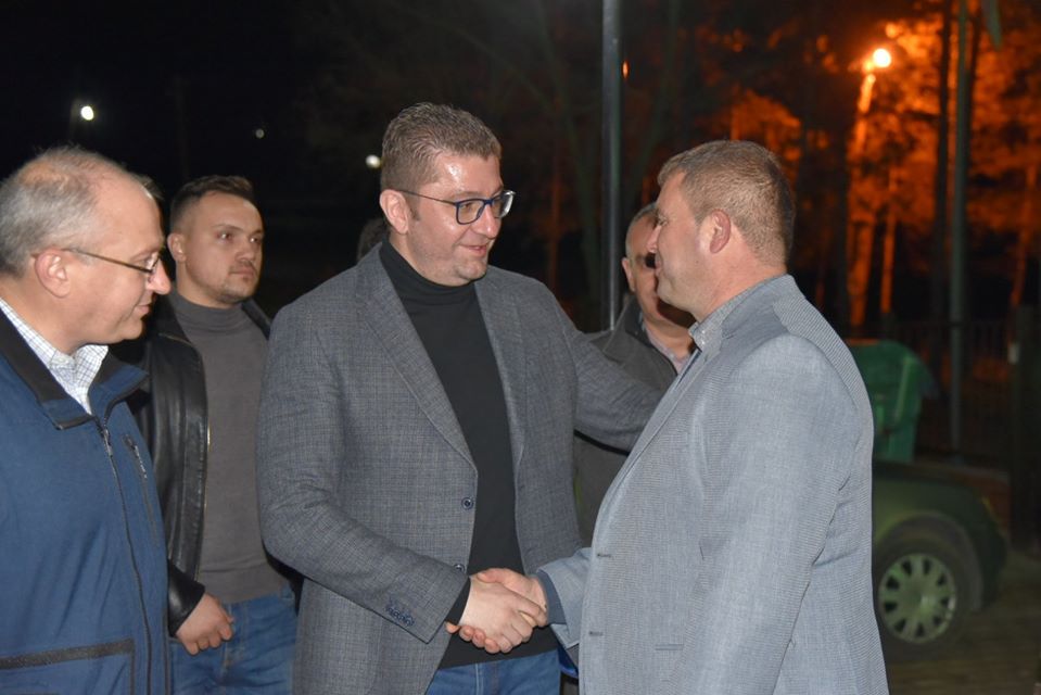 Mickoski visits farmers in Dolneni, they are dissatisfied, disregarded by the government