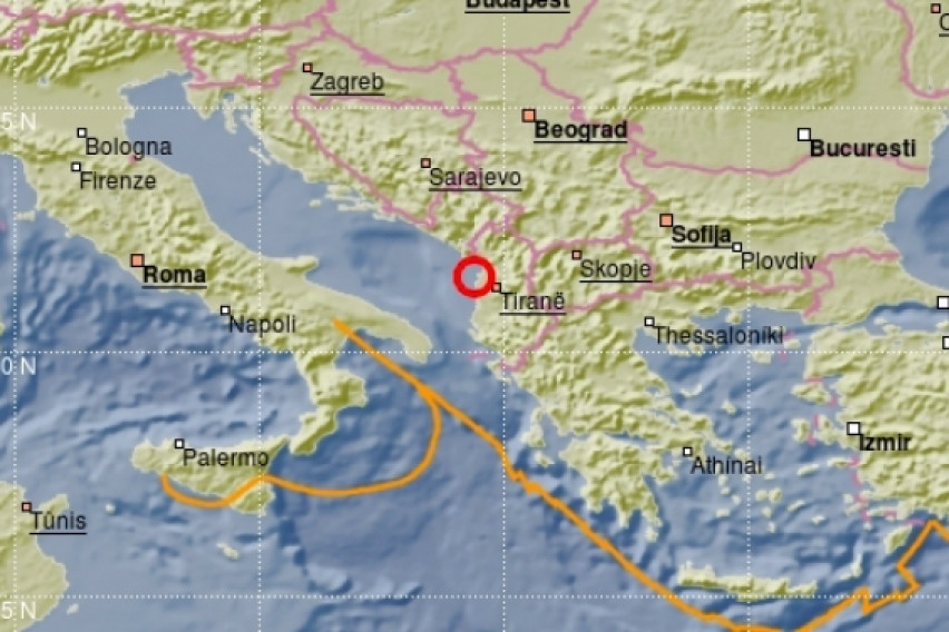 4.9 Magnitude quake shakes Albania, people in the streets