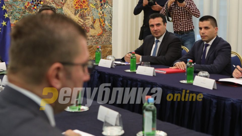 Mickoski calls Zaev out to a televised debate