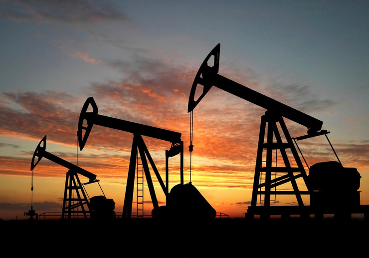US oil prices turn negative as demand dries up