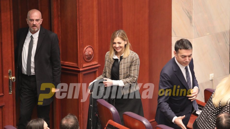 Finance Minister Angelovska sees a budget shortfall of between 700 million and 1.3 billion EUR