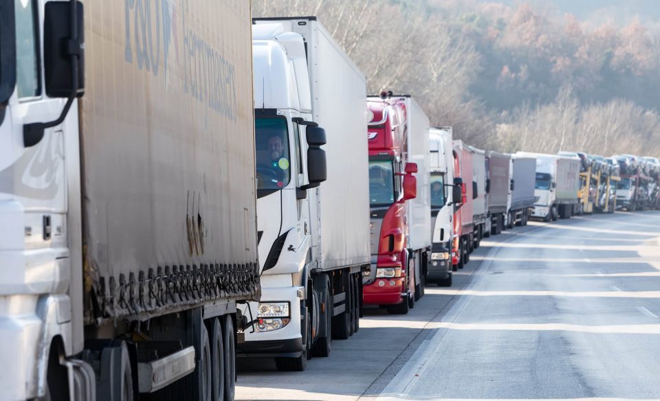 Truckers protest in Skopje against the gas tax hike