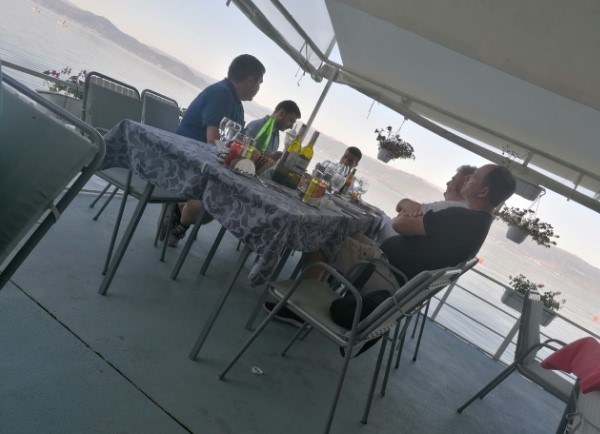 Zaev’s team photographed having lunch with ex US diplomat Stephenson