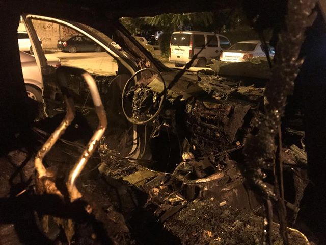 Two EVN vehicles torched in Tetovo