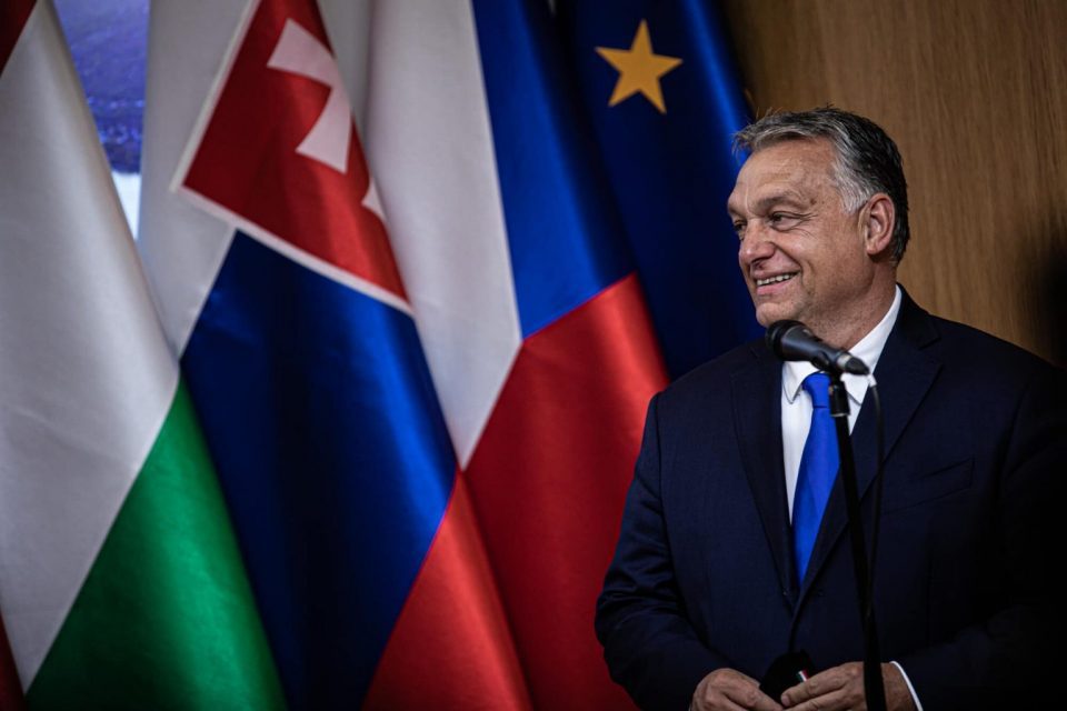 Orban congratulates Biden