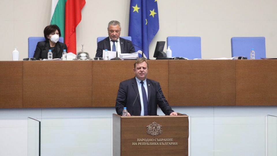 No EU accession talks for Macedonia until they deliver, Karakacanov tells the Bulgarian Parliament