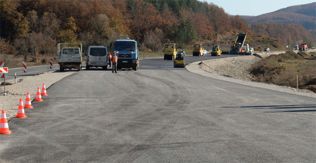 Mining causes interruptions in traffic between Kicevo and Ohrid