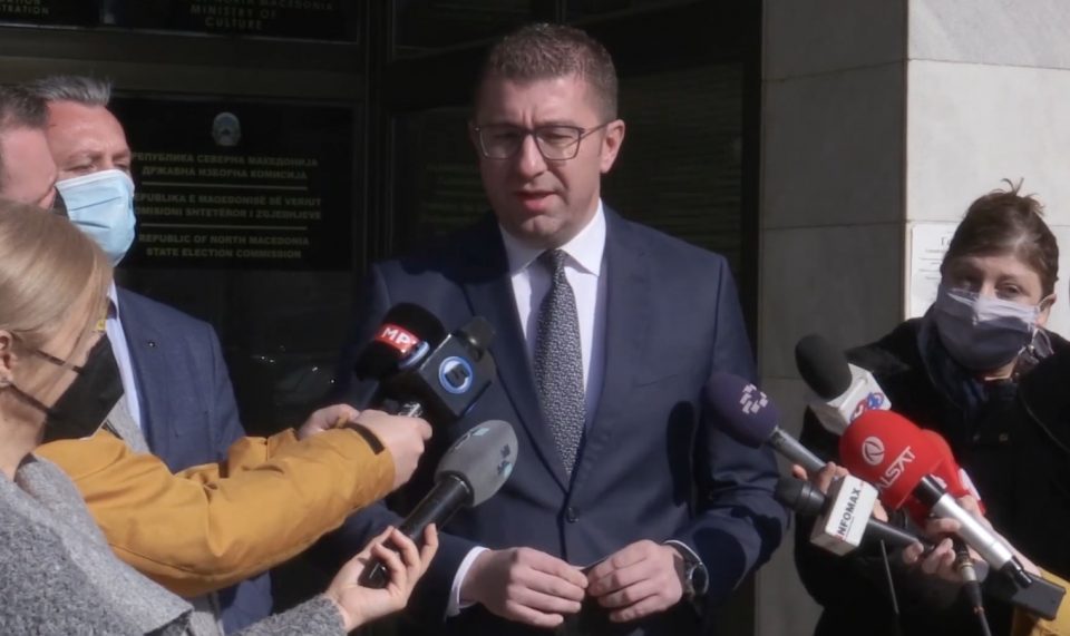 Digital census or postponement for spring 2022, says Mickoski, calling on the Government to show reason