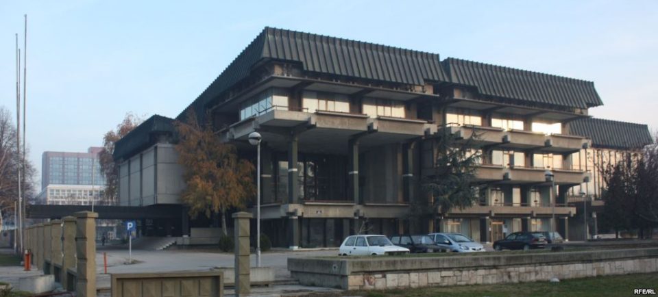 Macedonian Academy resists pressure from the Zaev Government to change its name