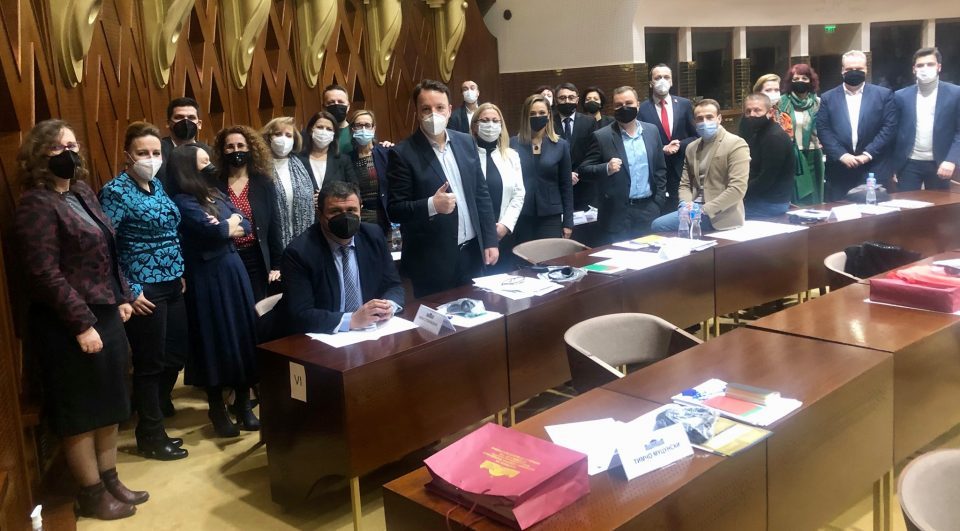 After the latest Karakacanov – Zaev PR stunt, VMRO-DPMNE proposes a bill that would remove dual citizens from Parliament