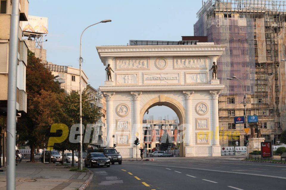 Culture Ministry moves closer to demolishing the Macedonia Gate