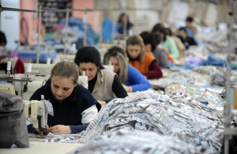 3,500 textile workers furloughed in Stip