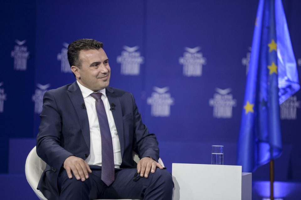 Zaev takes his newly invented patriotic image to Instagram