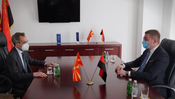 Mickoski meets Koundouros: Government pushed Macedonia into health and economic catastrophe