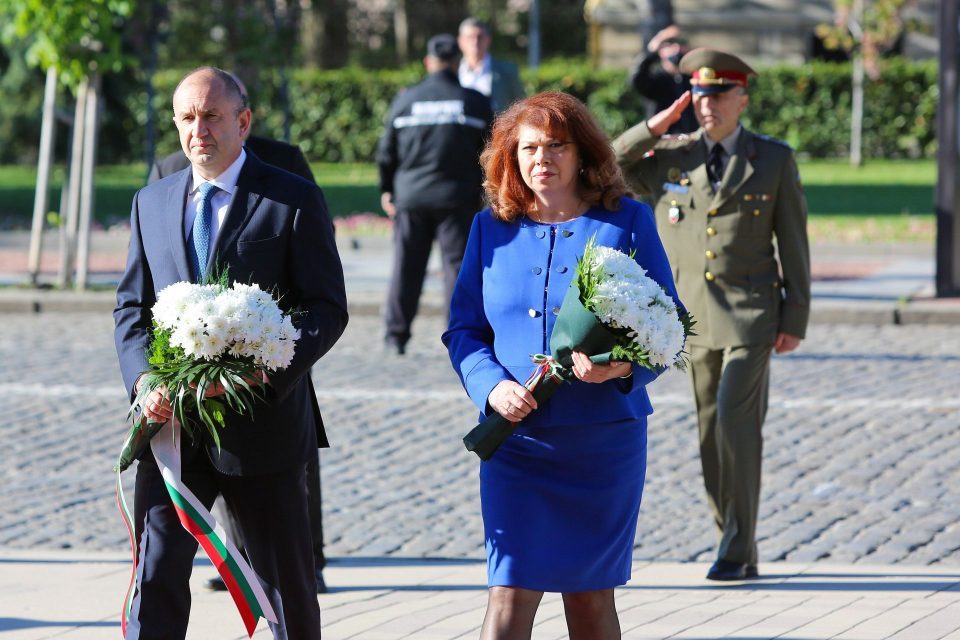 Vice President Iotova says that Bulgaria is looking into ways the historic dispute will be made part of Macedonia’s EU accession talks