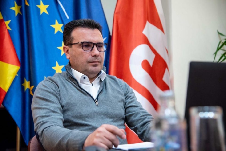 Zaev will get vaccinated after reports that only half of those who registered actually come to take the shot