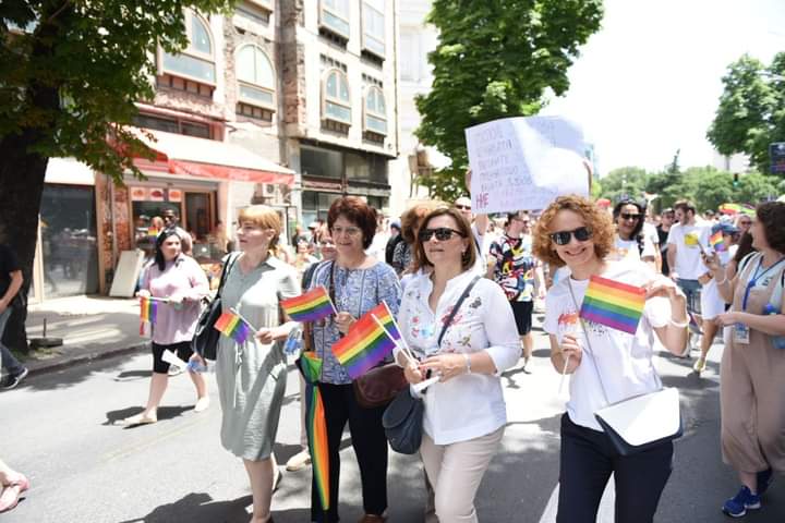 Second Pride Parade held in Skopje, Pendarovski, Sekerinska, Sahpaska and Carovska among the attendees