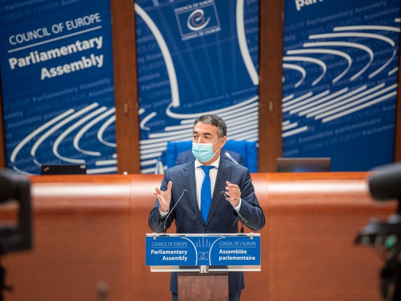 Theatrics from Nikola Dimitrov: He stood silent in the Council of Europe Assembly for 16 seconds – one for each lost year for Macedonia
