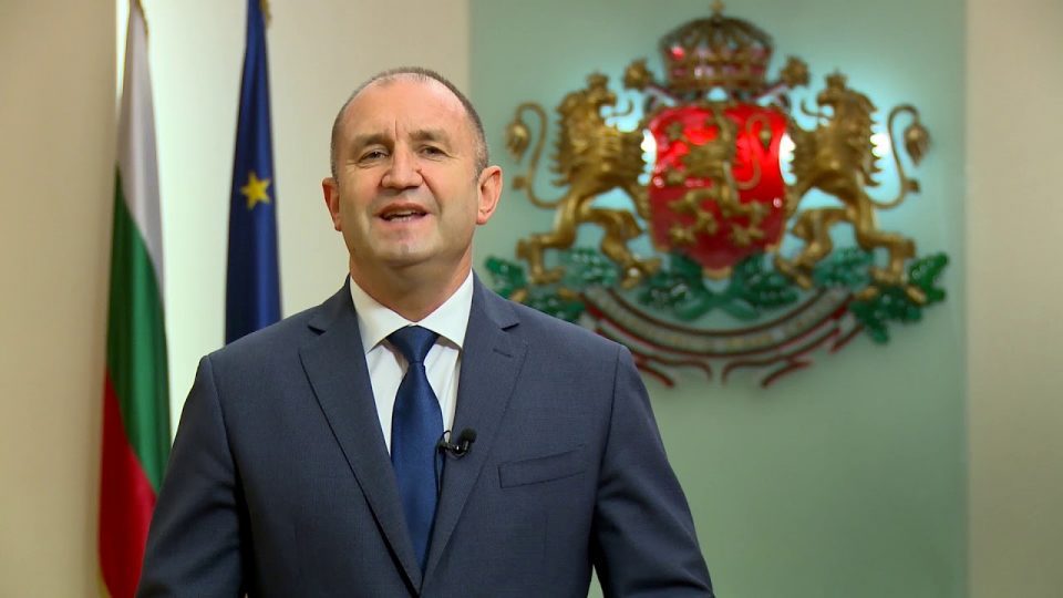 Bulgarian President Radev warns that the country is under growing pressure over Macedonia
