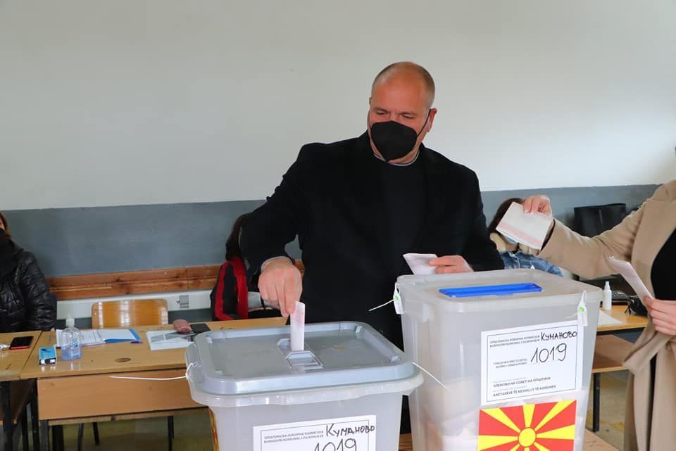 SDSM rebel Maksim Dimitrievski beat the SDSM candidate Oliver Ilievski in Kumanovo by 22 votes