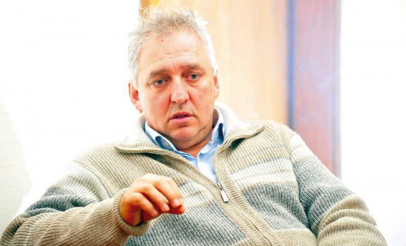 Tortevski: Mayor Silegov cut a ribbon for a traffic light button