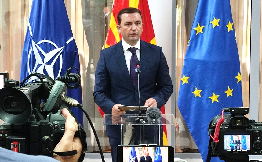 Osmani quickly agrees to the Bulgarian request for changes in the Macedonian Constitution – insists that with it, Bulgaria is dropping its claim on the Macedonian nation