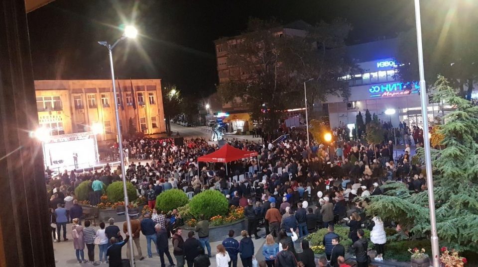 Red card for Zaev in Kavadarci: SDSM’s rally with three times lower attendance than that of VMRO-DPMNE